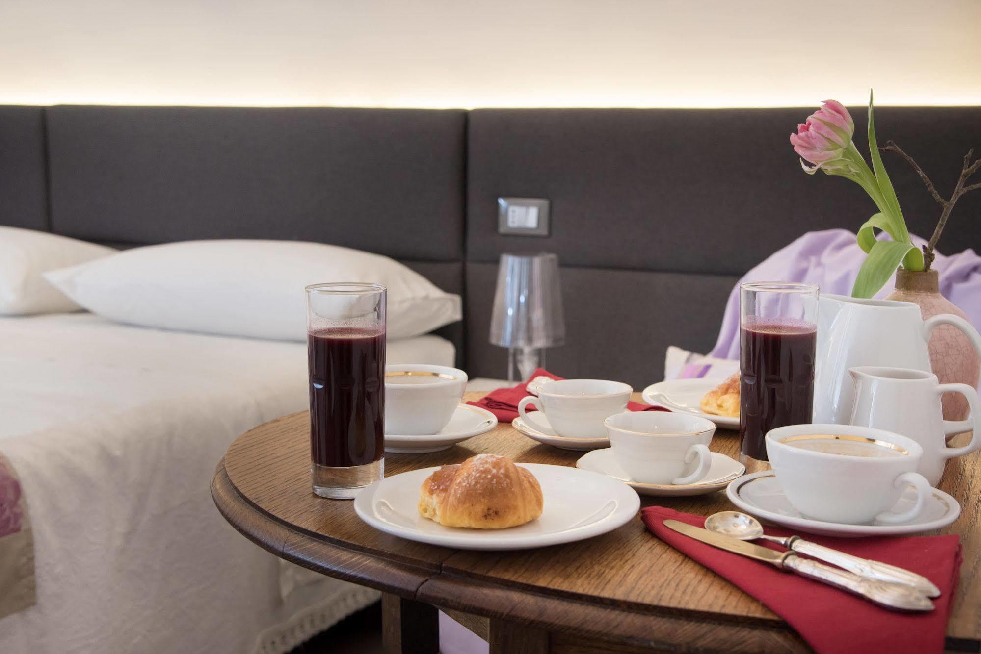Bed and Breakfast Approdo Ripetta Roma Exterior foto